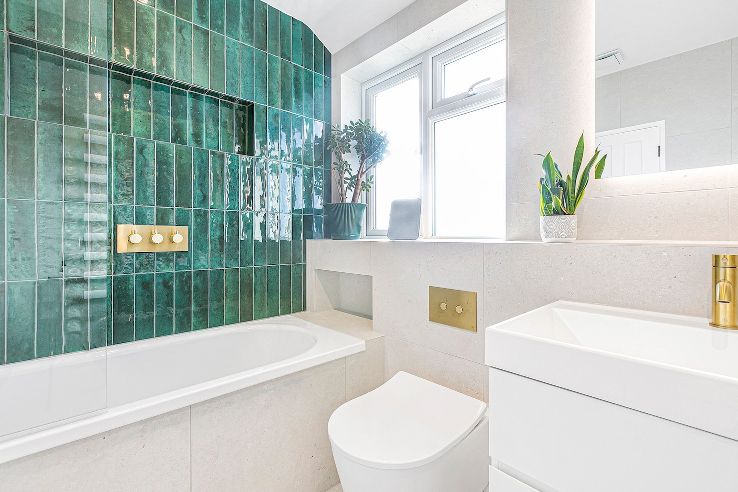 Emerald green retreat in Hanwell