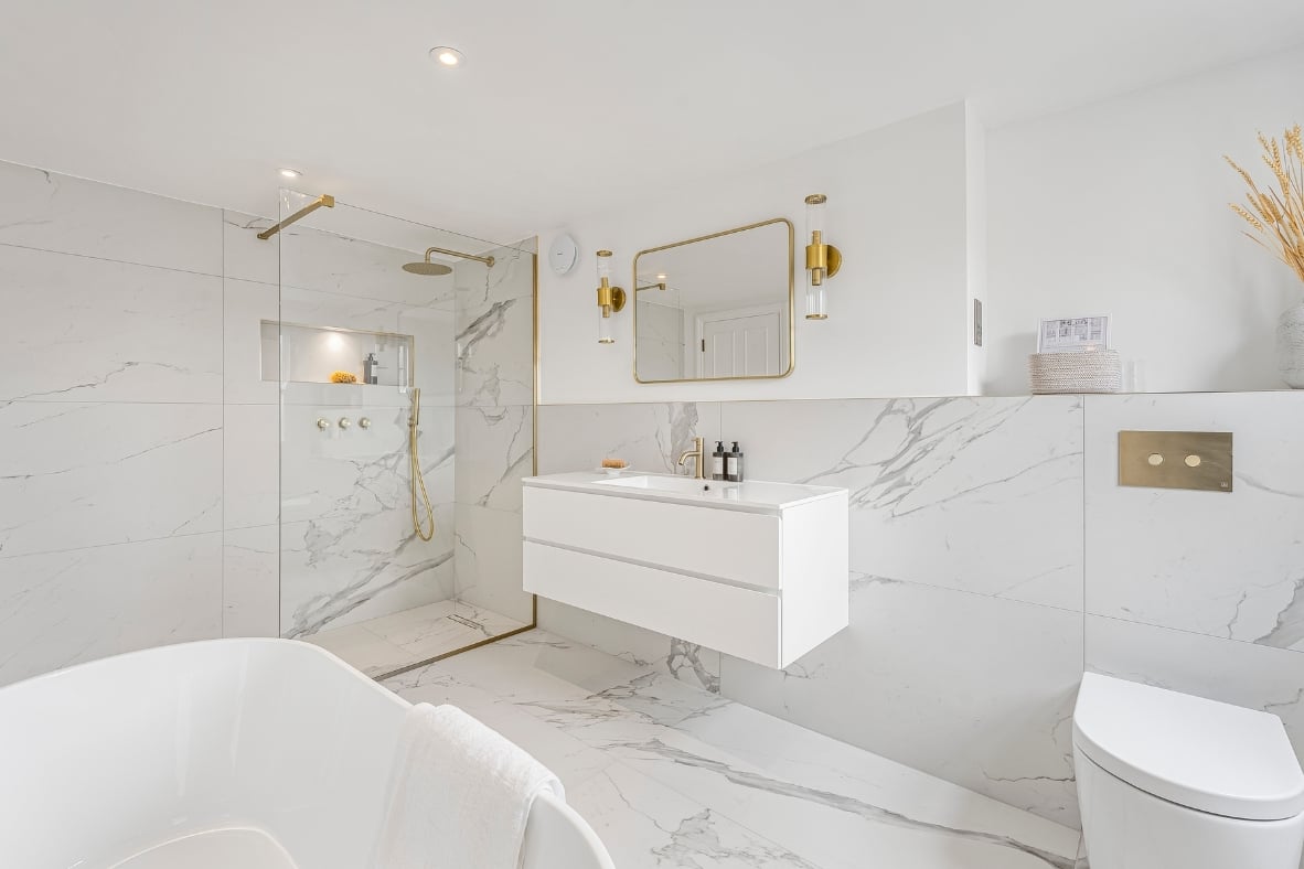 Majestic Marble Family Bathroom 