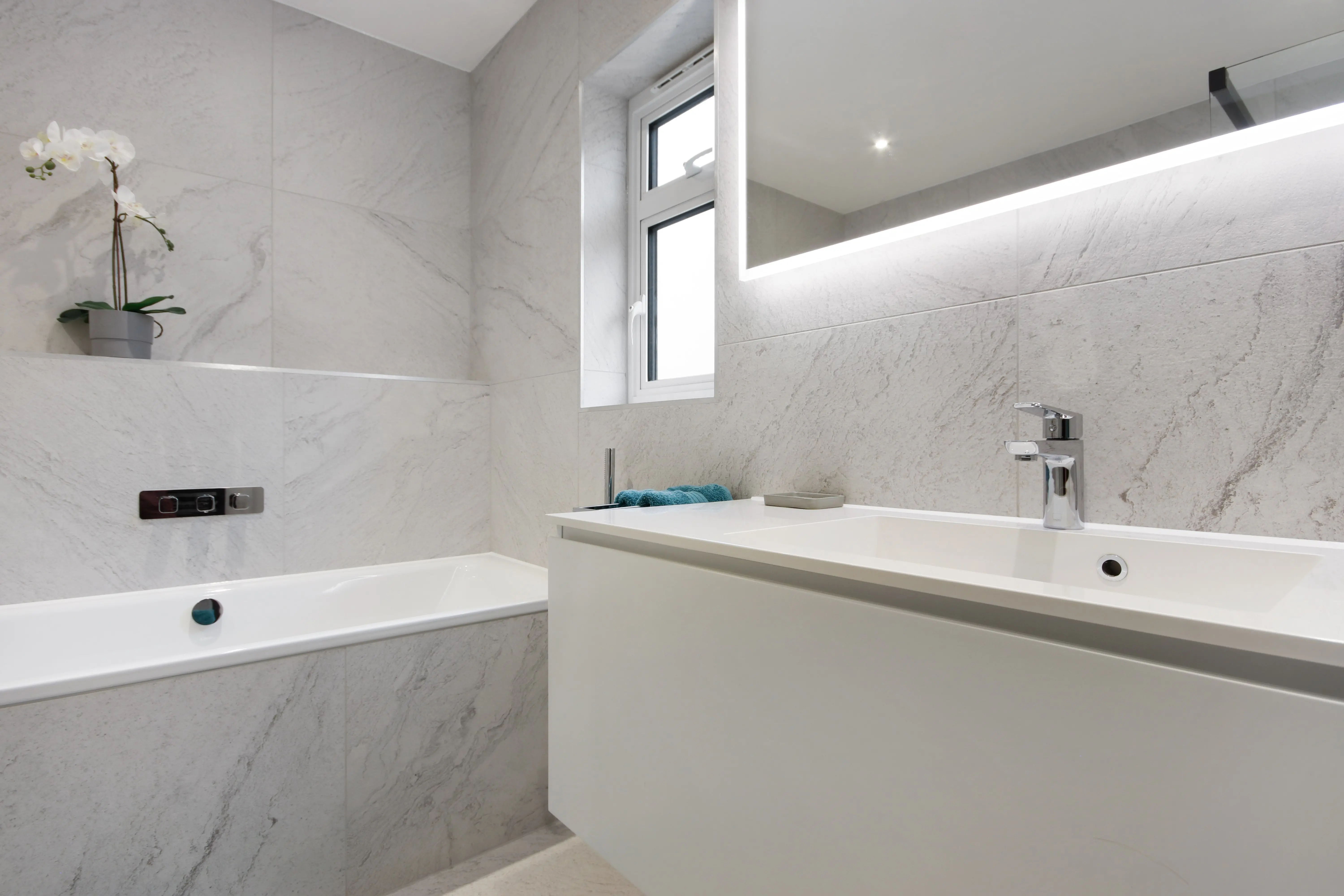 Luxurious Bathroom Suites in Loughton, Essex